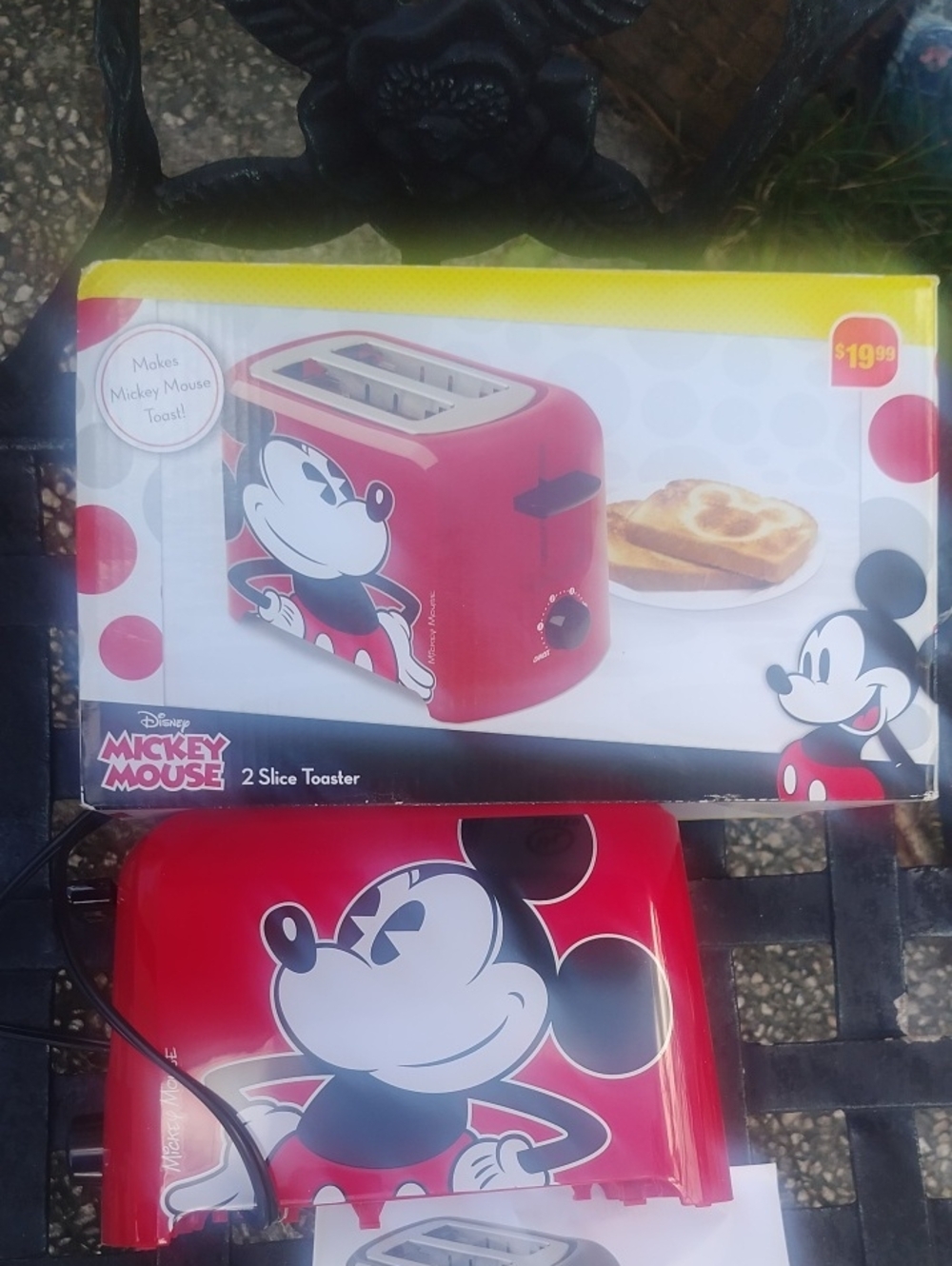 Mickey Mouse Red 2-Slice Toaster